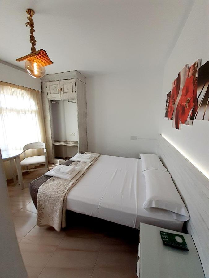 Hostal Kokkola Fuengirola Kültér fotó